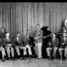 Louis Armstrong; Louis Armstrong & His Orchestra